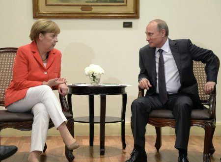 Путин и Меркель считают, что ситуация на Украине 