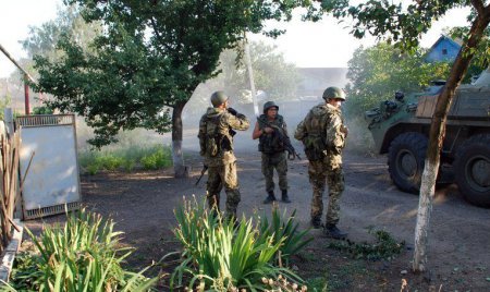 Украинское руководство вместо гуманитарного коридора бросило армию в атаку