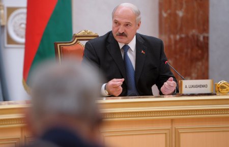 Лукашенко про Украину: Дядя Сэм втягивает нас в эту бойню