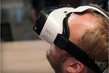 Samsung предлагает 360-градусное видео для Gear VR