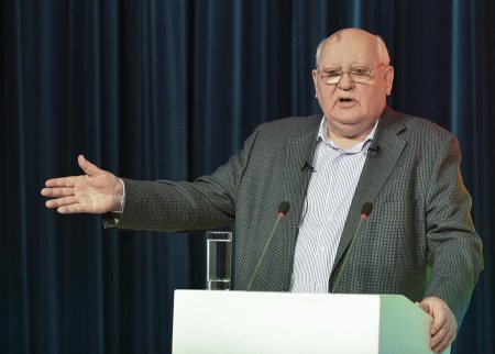 Михаил Горбачёв: Попытки США в одиночку владеть миром не проходят