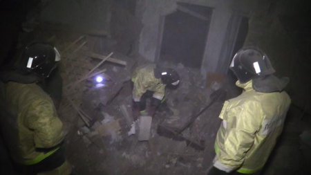 Снаряд ВСУ попал в жилой дом в Донецке, погиб мирный житель