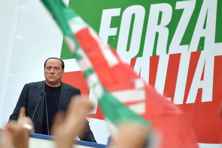 Сильвио Берлускони приедет в Москву мирить Россию и Запад
