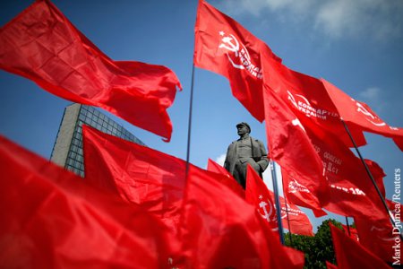Украинских коммунистов лишили права выборов