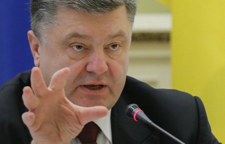 Порошенко: Украинцам живется «тяжело и нестерпимо», но это цена войны