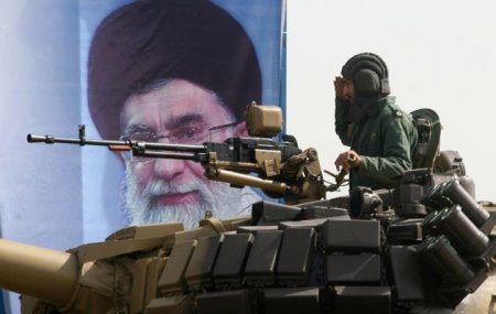 Против кого Иран разворачивает штыки?