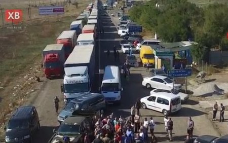 Появилась съемка «блокады Крыма» с высоты птичьего полета