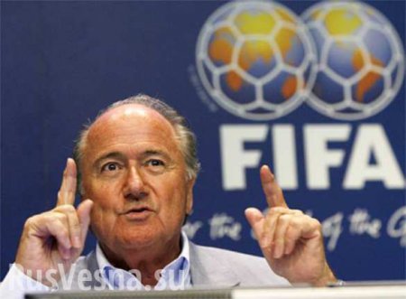 Спонсоры ФИФА призвали Блаттера немедленно уйти в отставку