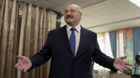 SZ: Ради борьбы с Кремлем ЕС «подобрел» к Лукашенко