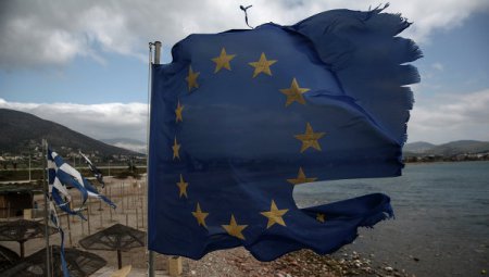 Европейский союз разваливается, причем опасными темпами