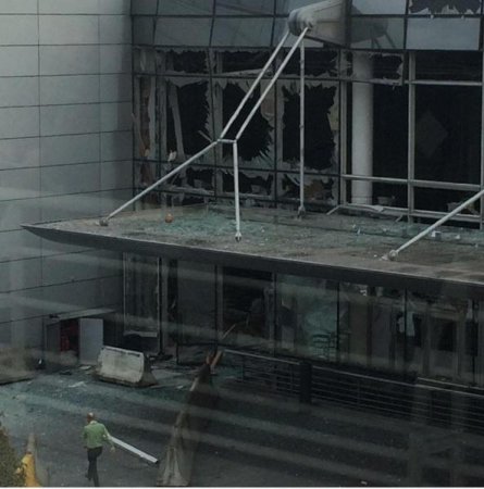 Аэропорт Брюсселя после взрывов — прямая трансляция