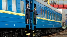 «Укрзализница» призвала железнодорожников выйти на работу в вышиванках