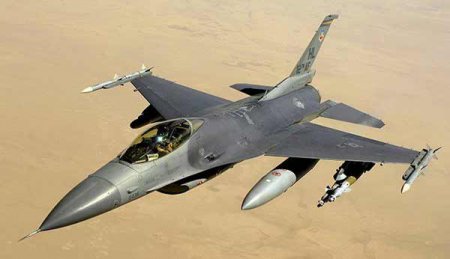 Авиация американской коалиции нанесла удар по ИГ в районе Пальмиры