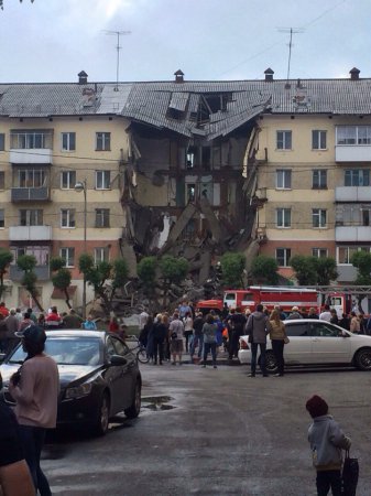 Пресс-секретарь Тулеева назвал предварительную причину обрушения дома в Междуреченске