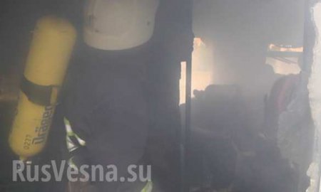 На Украине в депо сгорел пассажирский вагон (ФОТО)