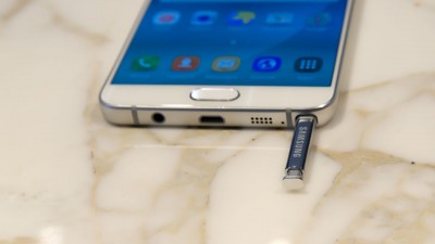 Один из первых в мире Galaxy Note 7 компания Samsung разыгрывает среди росс ...