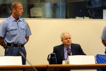 «Милошевич оправдан, а заказчики трибунала над ним должны сесть на скамью подсудимых»