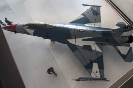 Зачем Штаты раскрасили F-16 в цвета Су-35 (ФОТО)
