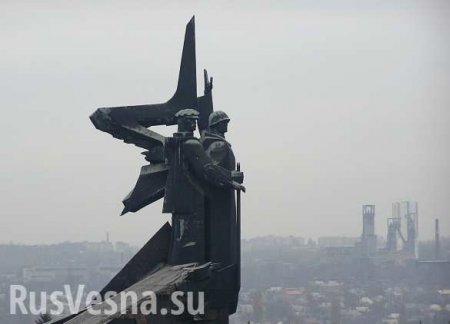 Донецк за время войны стал символом борьбы за свободу и форпостом Русского мира, — Захарченко