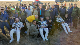 Экипаж МКС совершил успешную посадку в Казахстане