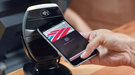 Сбербанк и MasterCard запустили в России сервис Apple Pay