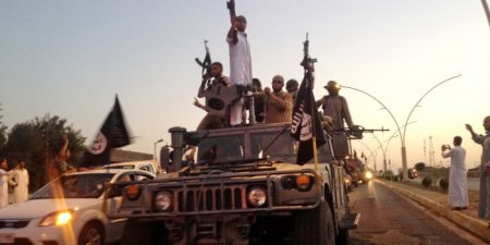 США планируют перебросить боевиков ИГ из Ирака в Сирию для борьбы с Асадом