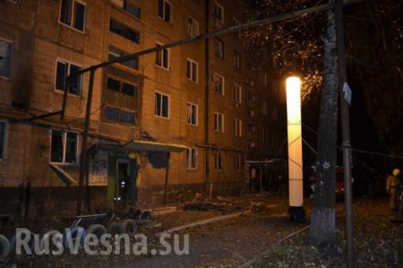 Минимум семь домов повреждены в результате обстрела со стороны ВСУ в Макеевке (ФОТО)