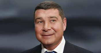 Онищенко рассказал, как свергал Яценюка и платил за депутатство