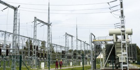 Прибалтика решила отказаться от российского электричества