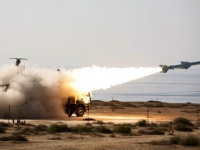 Иран провел ракетные стрельбы в рамках маневров сухопутных сил КСИР - Военн ...