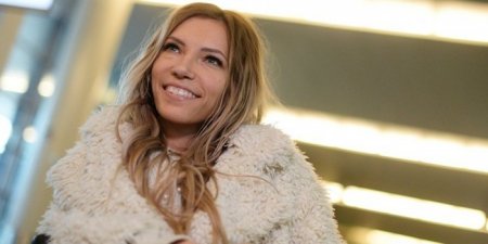 Захарова прокомментировала ситуацию с запретом на въезд для Самойловой