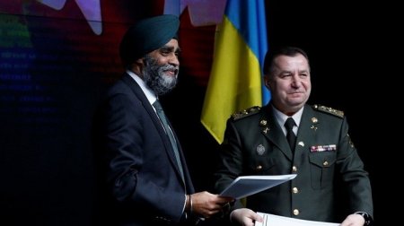 Киев стремится скупить «канадское барахло»