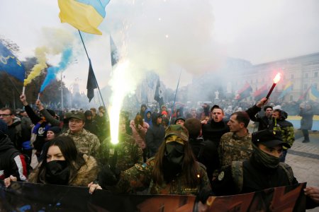Идёт на разрыв: Киев ввёл энергетическую блокаду Донбасса на постоянной основе