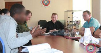 Аброськин встретился с иностранцем, обратившимся в полицию из-за конфликта  ...
