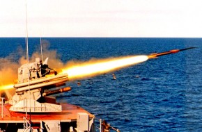 Лавина огня: от кого и как уникальный «Панцирь» защитит корабли ВМФ