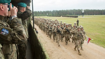 Пространство для манёвров: с какой целью НАТО отрабатывало в Прибалтике блокаду российских территорий