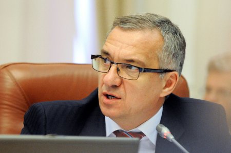 Президент против олигарха: почему ушёл в отставку глава украинского «Приватбанка»