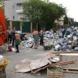 «Бандеровский мусор»: Львов усиленными темпами очищается от завалов бытовых ...