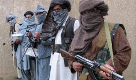 В Афганистане смертник подорвал себя у здания полиции