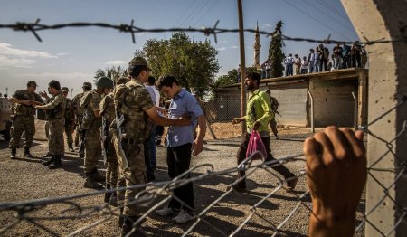 Сотни боевиков ИГИЛ бегут из Сирии в Турцию