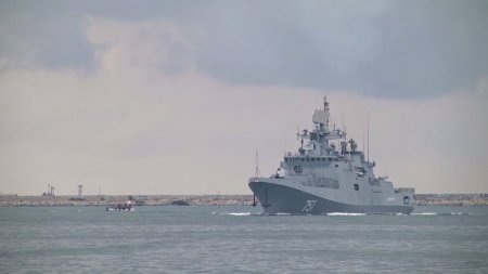 «Адмирал Эссен» дома: фрегат Черноморского флота вернулся в Севастополь