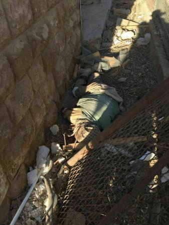 Жестокие кадры: «Элитные смертники» ИГИЛ уничтожены при контрударе к югу от Дейр Зор (ФОТО 18+)