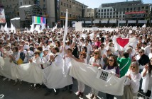 По всей Испании прошли митинги за единство
