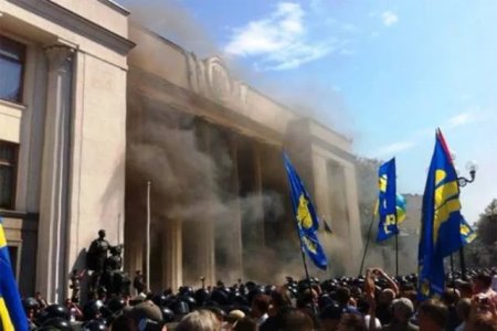 МВД Украины: возле Верховной рады намерены осуществить попытку штурма