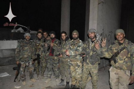Сирийская армия пытается расширить коридор к военной базе в Харасте