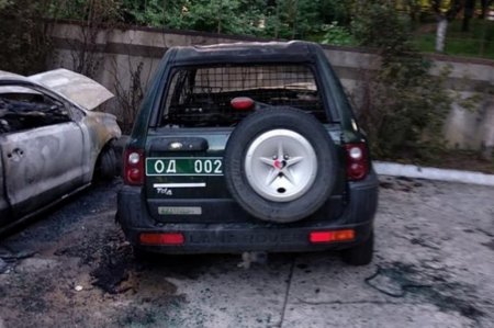 В Ровно сожгли автомобиль активиста-волонтера