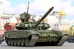 Жители Львова и Житомира готовятся встречать цветами российские танки