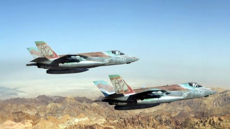 Малозаметный истребитель ВВС Израиля F-35I был замечен на радарах