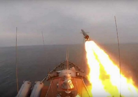 Пуски кралытах ракет "Оникс" и "Вулкан" на Тихоокеанском флоте