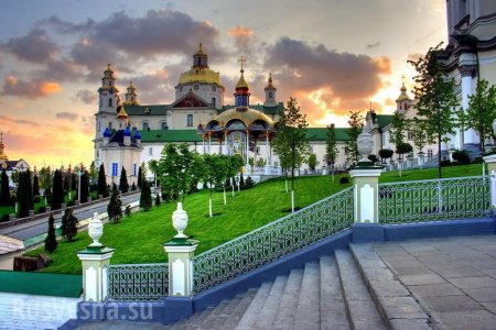 Украина: Наместник Почаевской лавры сообщил об угрозах и призвал к помощи